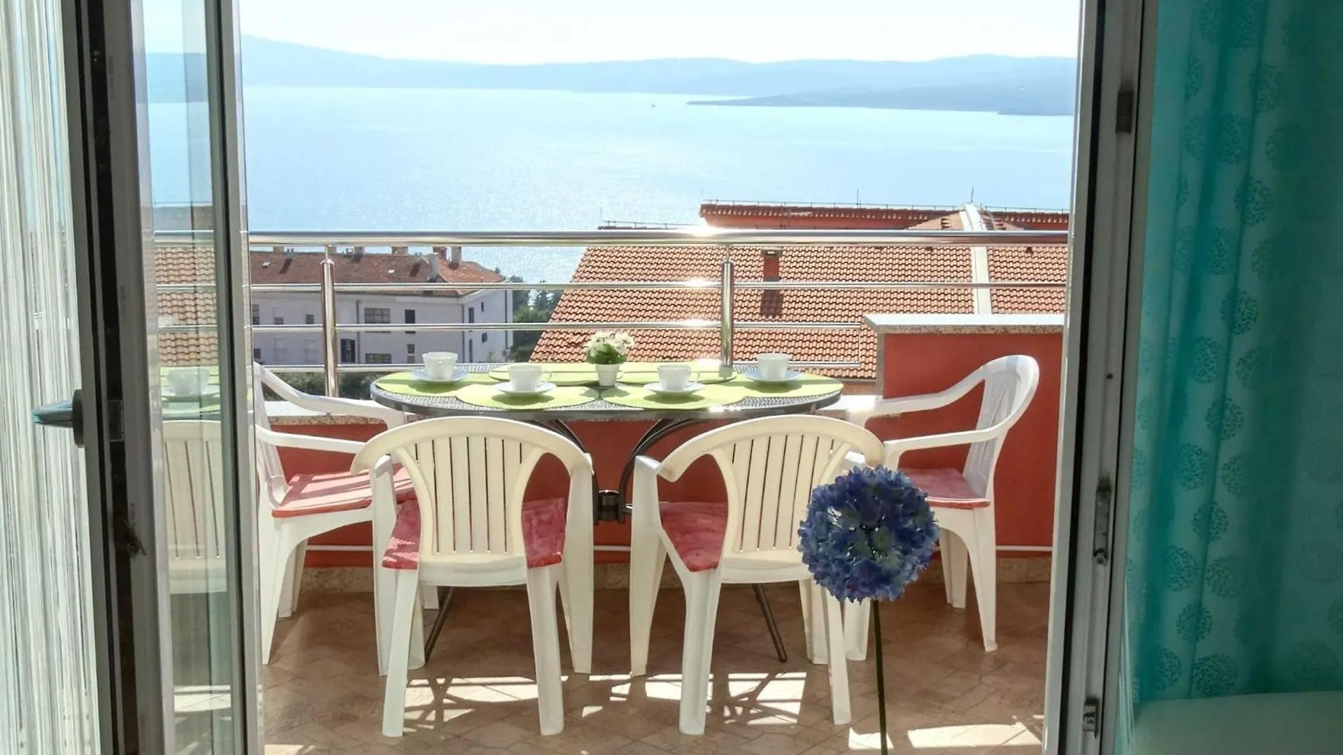 The Quiet Balcony Suite In Crikvenica Apartment